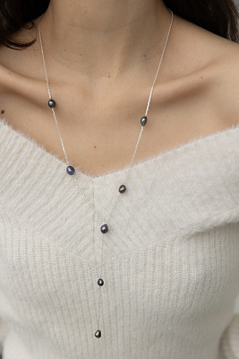 Колье-галстук темным жемчугом